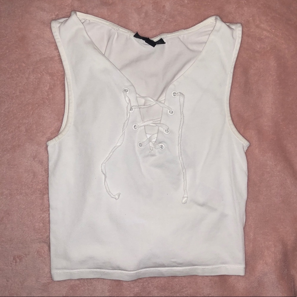 White lace up cropped tank top